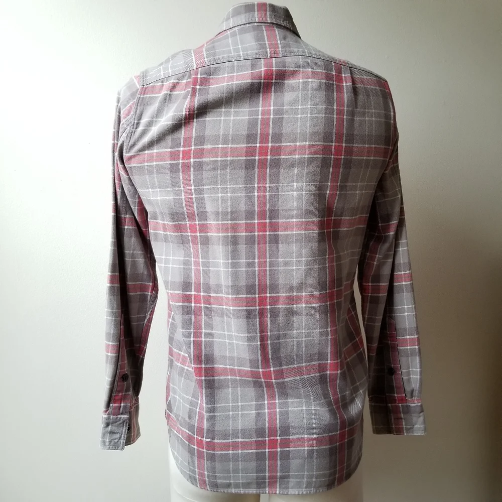 J. Crew reposhing this